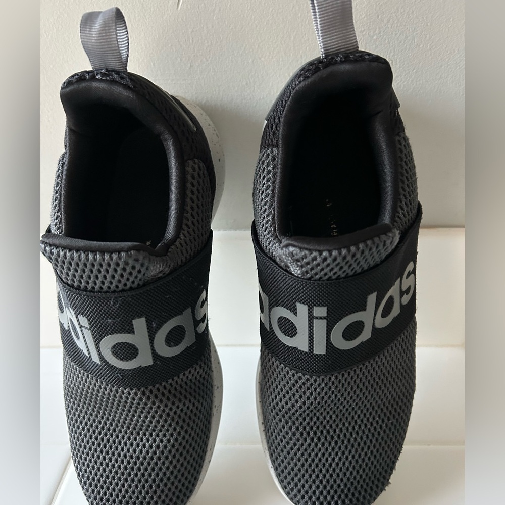 Adidas Kids Gray Slip-On Sneakers  Sz 5